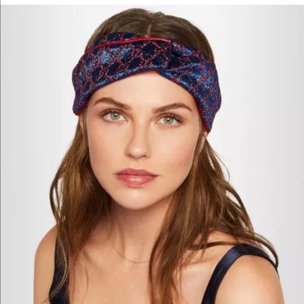 Sold out! Gucci style twist yoga headband turban